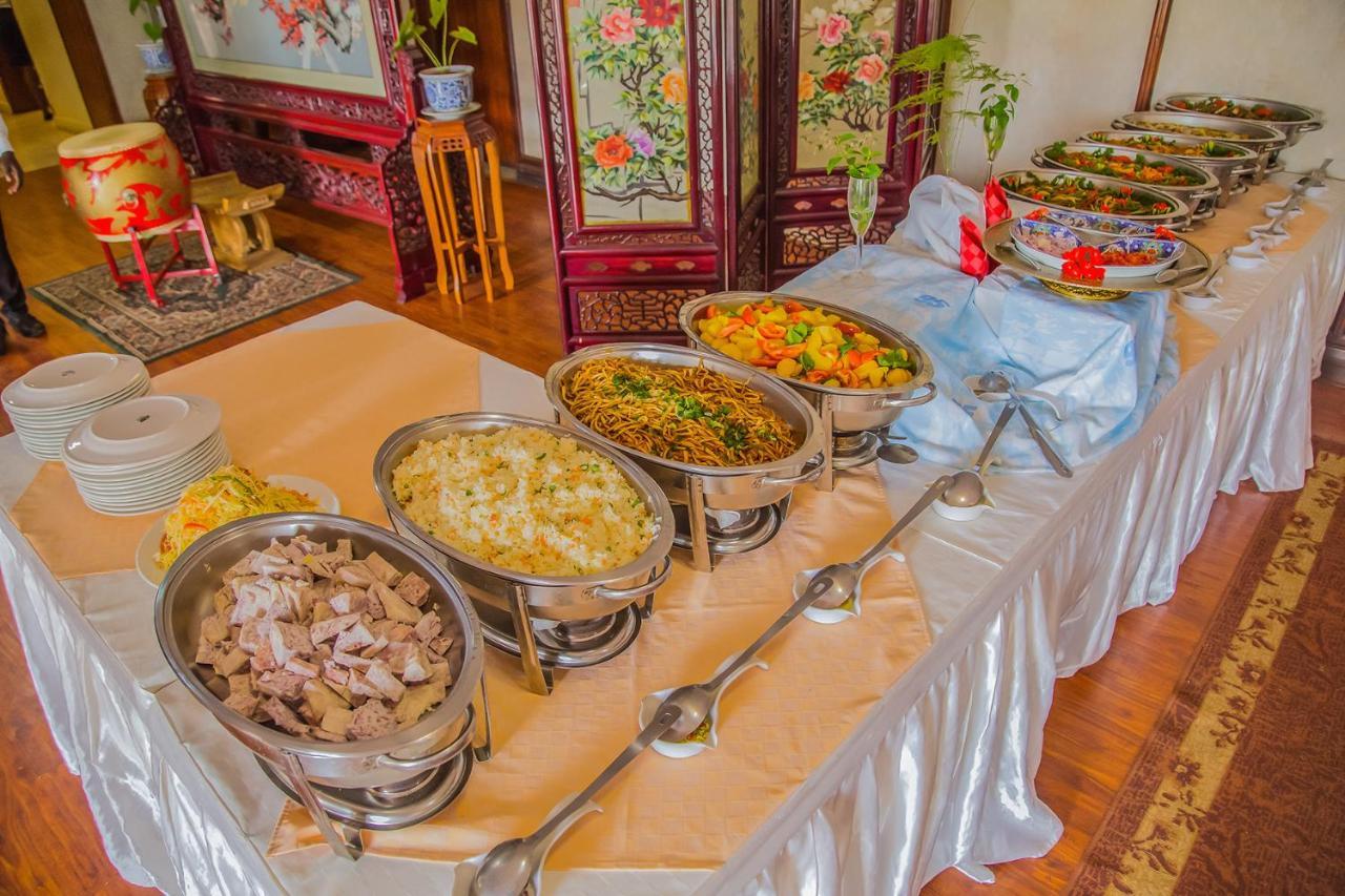 Shangri-La Hotel Uganda カンパラ エクステリア 写真